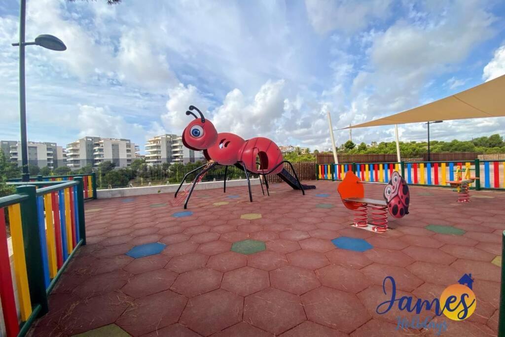Green Hills Luxury Apartment With Comm Pool 알리칸테 외부 사진