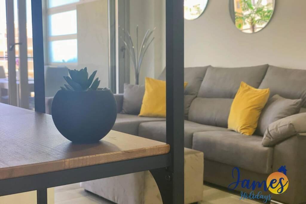 Green Hills Luxury Apartment With Comm Pool 알리칸테 외부 사진